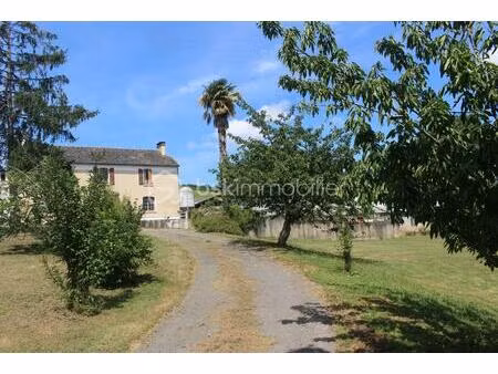 maison de 230 m² à lucarre