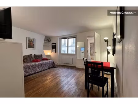 location meublée appartement 1 pièce 30 m² à paris 1er (75001)  1 484 €