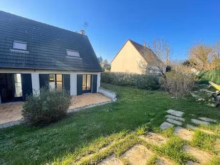 location maison 7 pièces 152.8 m² à vaux-le-pénil (77000)  1 495 €