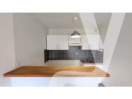 t2 41 m² avec balcon + parking la teste de buch