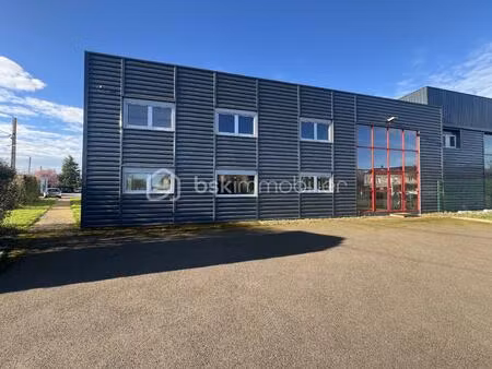 local d'activités de 191 m² à elbeuf