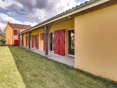 maison de village 9 pièces