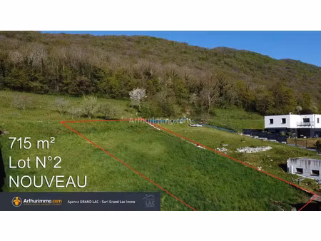 vente terrain 715 m2 à grésy-sur-aix