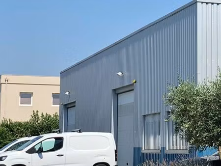location local d'activités gallargues le montueux 430 m²