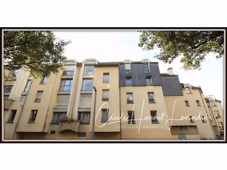 rennes. centre. proche place des lices - dans une résidence séniors. studio 32 m² - 2ème é