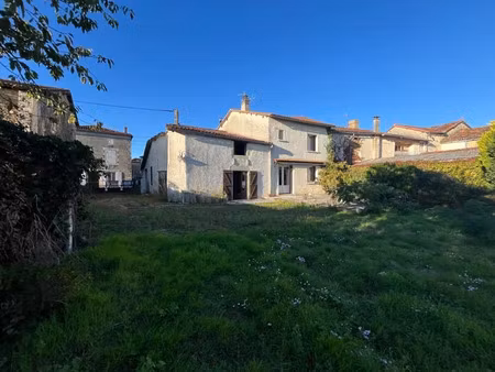 vente maison 7 pièces 152 m² à beaulieu-sur-sonnette (16450)  98 771 €