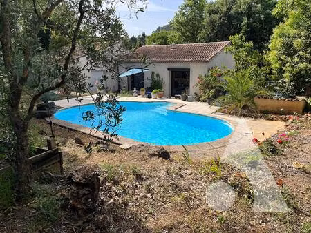 a vendre maison indépendante de 101 m² sur une parcelle de 1549 m²