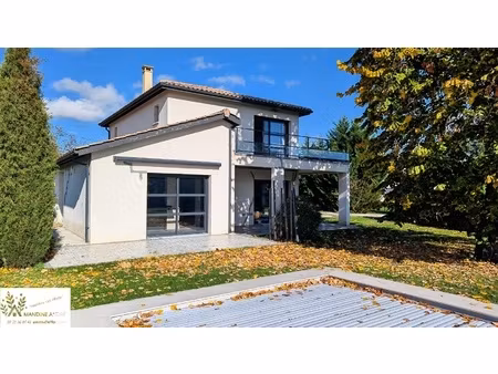 maison 5 pièces - 141 m²