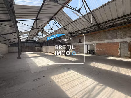 location local commercial