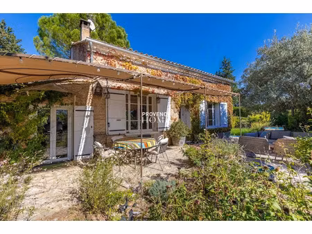 vente maison 6 pièces 114 m² à carpentras (84200)  350 000 €