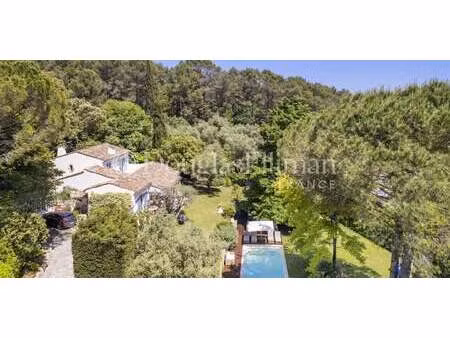 villa avec piscine valbonne (06)