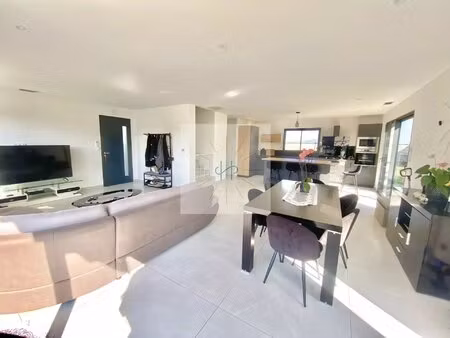 villa contemporaine 2023