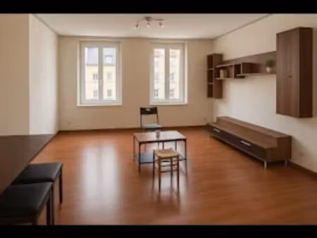 location meublée appartement 5 pièces 76 m² à thionville (57100)  980 €