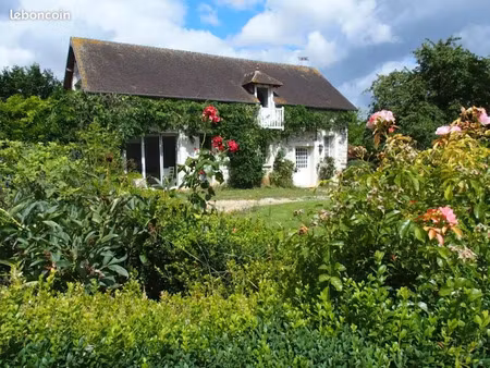 location maison 5 pièces 135 m² à fresnoy-le-luat (60800)  1 500 €