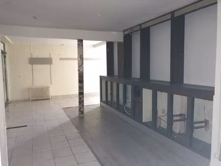 local commercial à louer