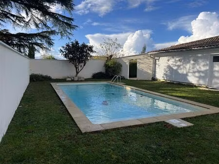 villa spacieuse 190 m² avec piscine - frontenac (gironde)