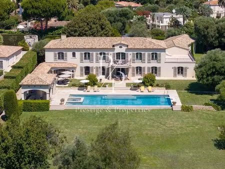 a vendre - domaine d'exception - a pied des plages et commerces - cap d'antibes