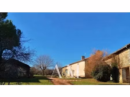 vente maison 5 pièces 96 m² à mainzac (16380)  173 000 €