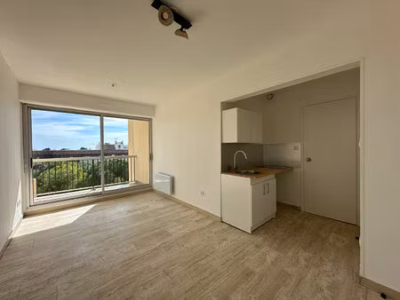 studio/terrasse béziers - 1 pièce - 20m²