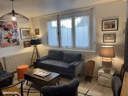 t3 rdc tout compris  meublé  équipé  décoré  62m2  avec grande cours