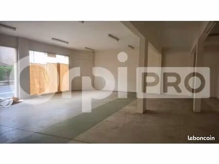 local commercial 626 m²