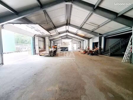 local 559 m² la brillanne