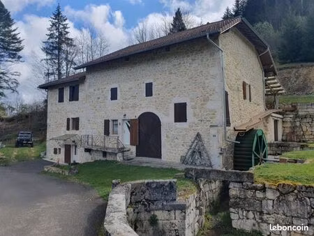 propriété 8 pièces 273 m²