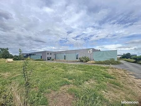 local industriel 4 200 m²