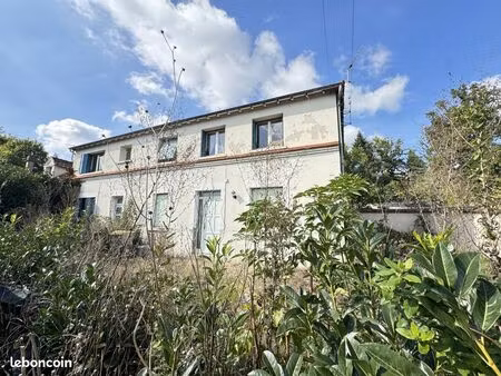 immeuble 200 m² domérat