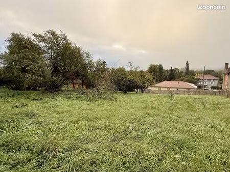 terrain 923 m² mezeriat