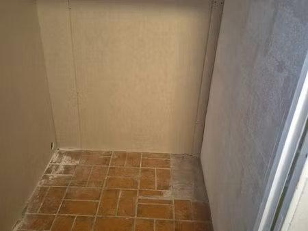 location belle cave rdc centre cannes