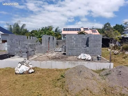 construction en cours / terrain de 580 m2