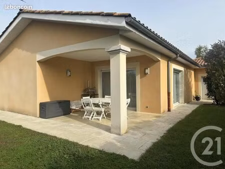 villa 5 pièces 131 m²