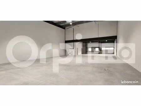 local d'activité 376 m²