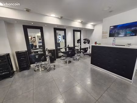 local commercial 50 m² gattieres