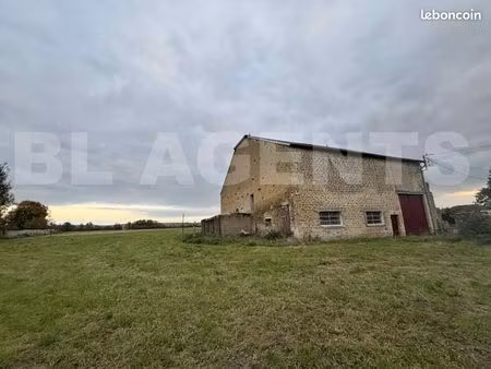 ferme 2 pièces 280 m²