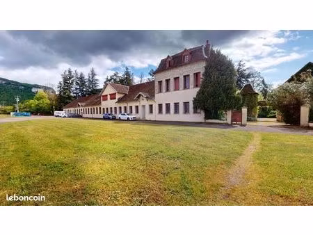 propriété 27 pièces 764 m²