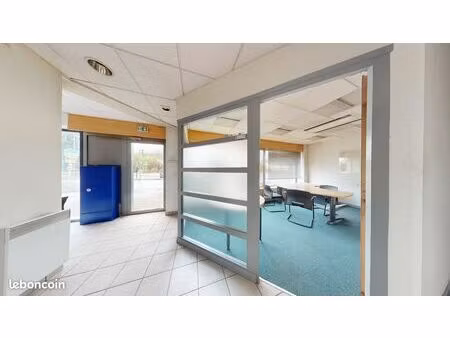 bureaux  local commercial 158 m² sochaux