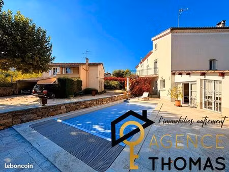 maison 8 pièces 214 m²