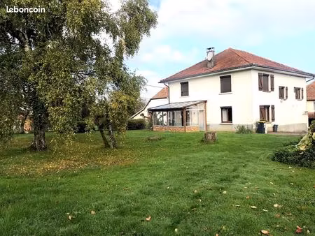 propriété 6 pièces 103 m²