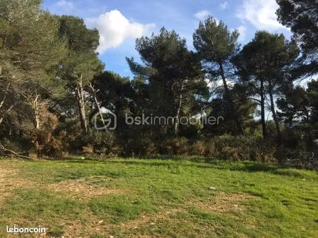 terrain 4 644 m² lambesc