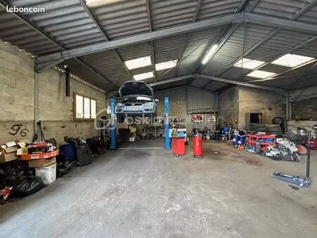 immeuble 10 pièces 300 m²