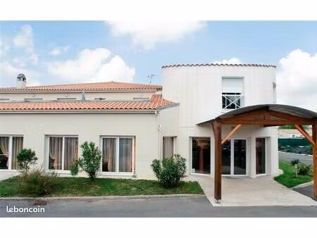 studio 1 pièce 22 m²