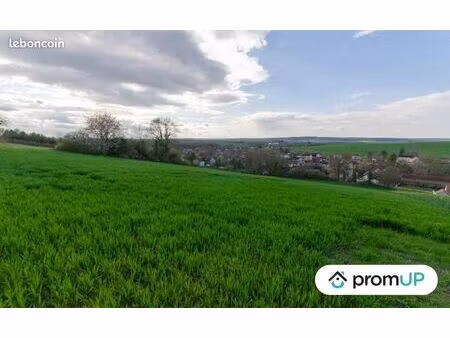 terrain 16 000 m² venizy