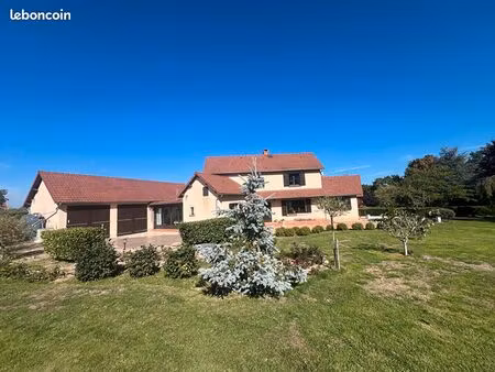 maison 7 pièces 169 m²