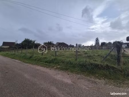 terrain 2 092 m² champlost