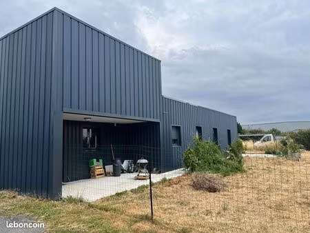 local d'activité 127 m²