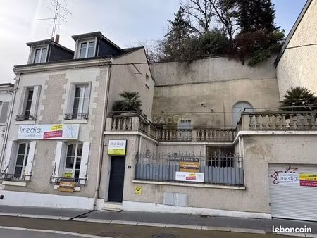 local commercial 118 m² tours