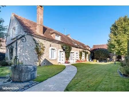 maison 12 pièces 380 m²