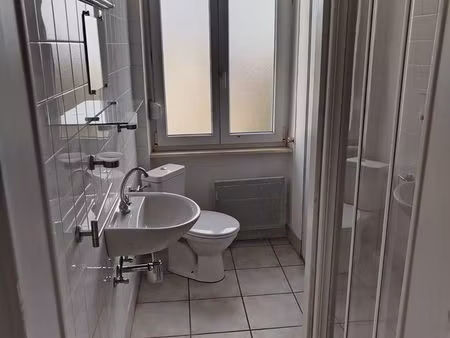 rohrbach les bitche loue 2pieces  cuisine  salle de bain